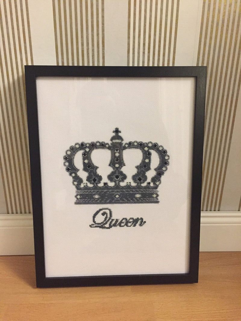 QUEEN - cross stitch pattern